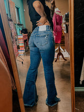 Load image into Gallery viewer, The Mel Flair jeans
