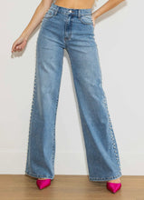 Load image into Gallery viewer, Pearl High-Rise Wideleg Jeans
